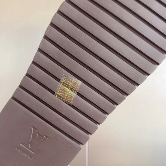 L-CROSSKICK-V SLIDES LLL010