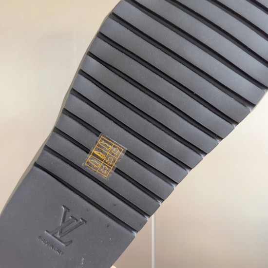 L-CROSSKICK-V SLIDES LLL005