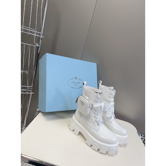 PRAD@ BOOTS - BOOT005