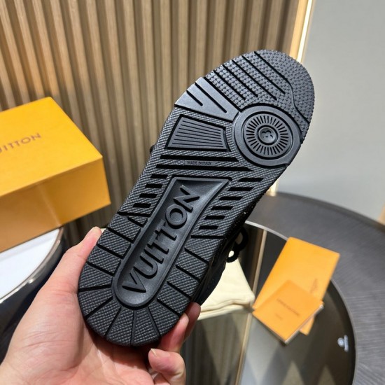 L0uis V*1t*on Sneaker - LL050