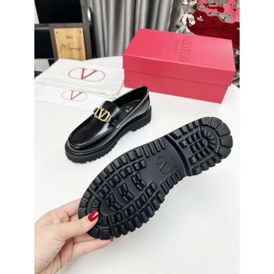 Va1e*ntin0 Loafers VSD033