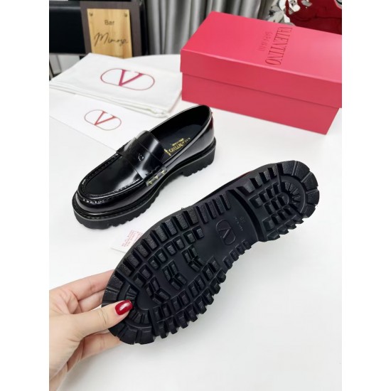 Va1e*ntin0 Loafers VSD032