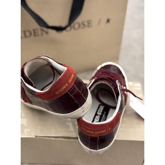 GOLDEN GOOSE SNEAKERS GO033