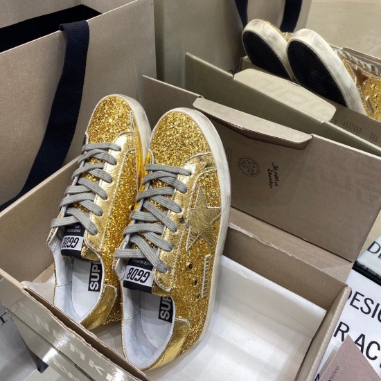 GOLDEN GOOSE SNEAKERS GO029