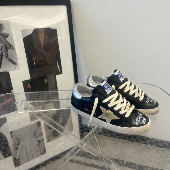 GOLDEN GOOSE SNEAKERS GO021