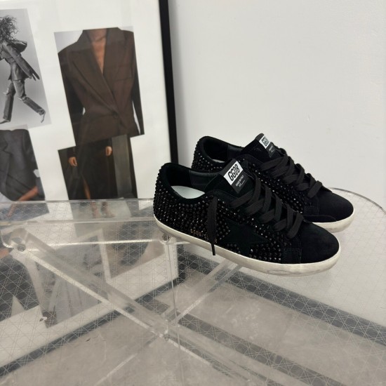 GOLDEN GOOSE SNEAKERS GO020