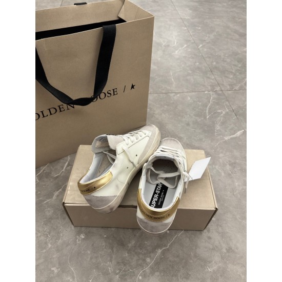 GOLDEN GOOSE SNEAKERS GO019