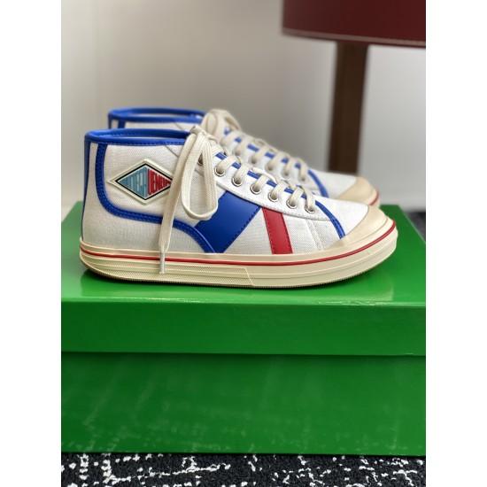 B0T*EGA VENE*A SNEAKERS BV034