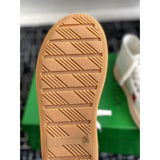 B0T*EGA VENE*A SNEAKERS BV033