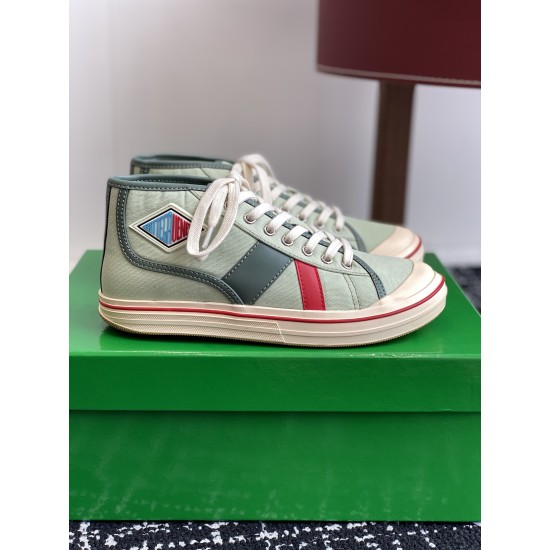 B0T*EGA VENE*A SNEAKERS BV032