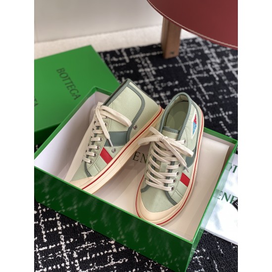 B0T*EGA VENE*A SNEAKERS BV032