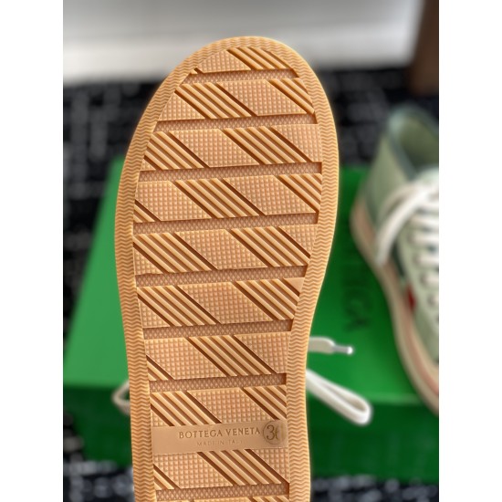 B0T*EGA VENE*A SNEAKERS BV032