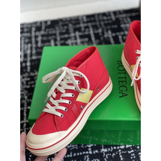 B0T*EGA VENE*A SNEAKERS BV031