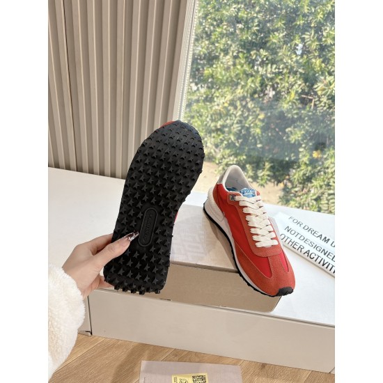 GOLDEN GOOSE SNEAKERS GO012