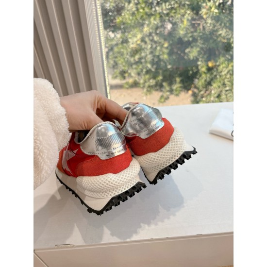 GOLDEN GOOSE SNEAKERS GO012