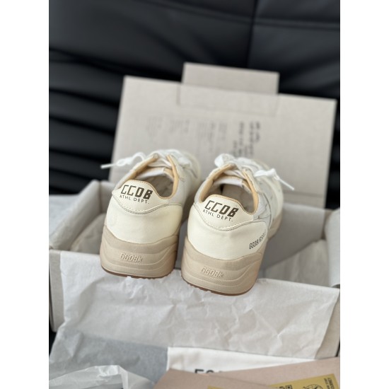 GOLDEN GOOSE SNEAKERS GO010