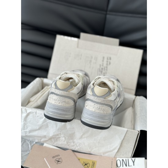 GOLDEN GOOSE SNEAKERS GO009