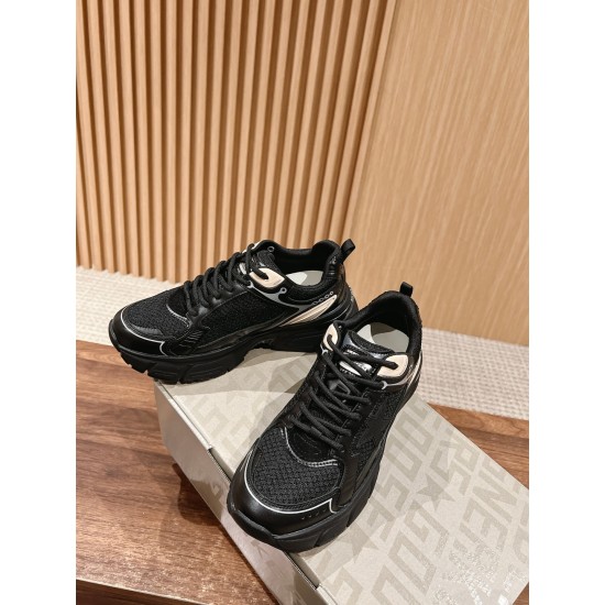 GOLDEN GOOSE SNEAKERS GO006