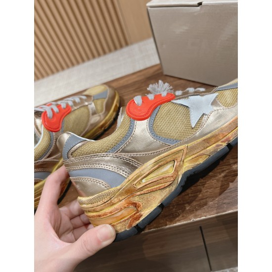 GOLDEN GOOSE SNEAKERS GO002