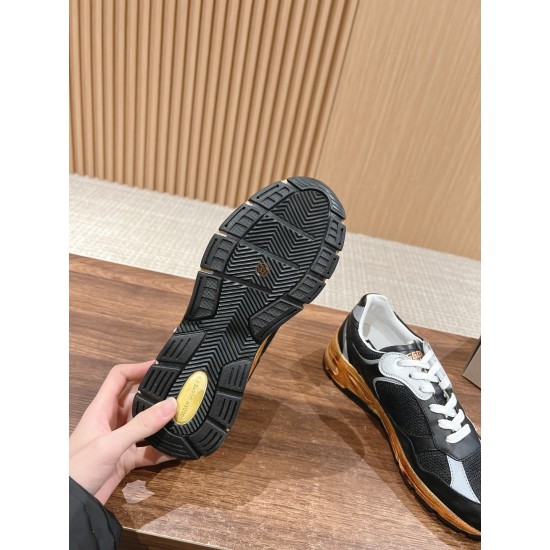 GOLDEN GOOSE SNEAKERS GO001