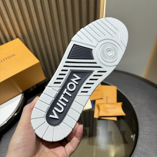 L0uis V*1t*on Sneaker LL036