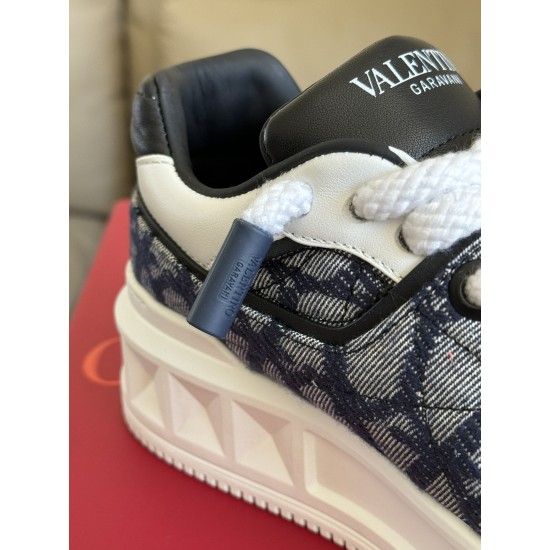 Va1e*ntin0 SNEAKERS VSD031