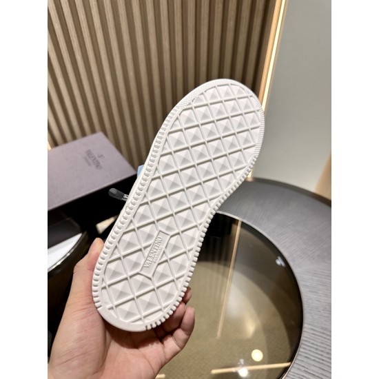 Va1e*ntin0 SNEAKERS VSD028