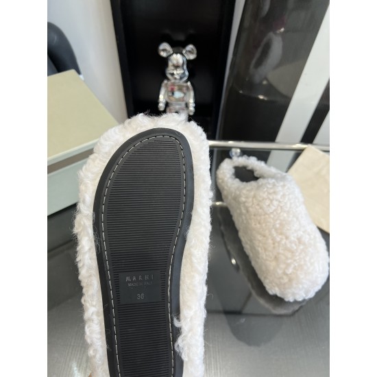 MARNI SLIDES MA009