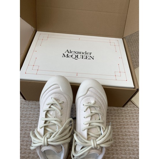 Mcqv*en sneakers - MC058