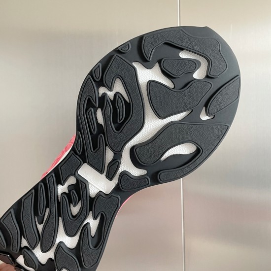 Mcqv*en sneakers - MC053