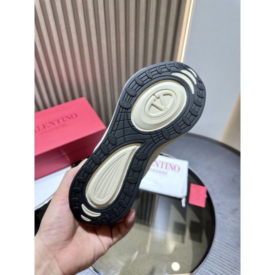 Va1e*ntin0 SNEAKERS VSD008