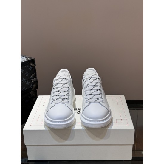 Mcqv*en sneakers - MC038