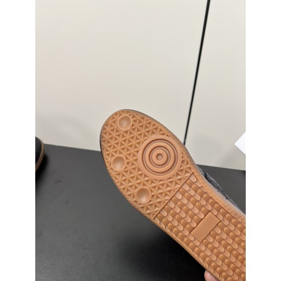 Ma1s0n Marg*e1a Sneakers MM023