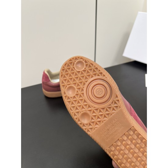 Ma1s0n Marg*e1a Sneakers MM007