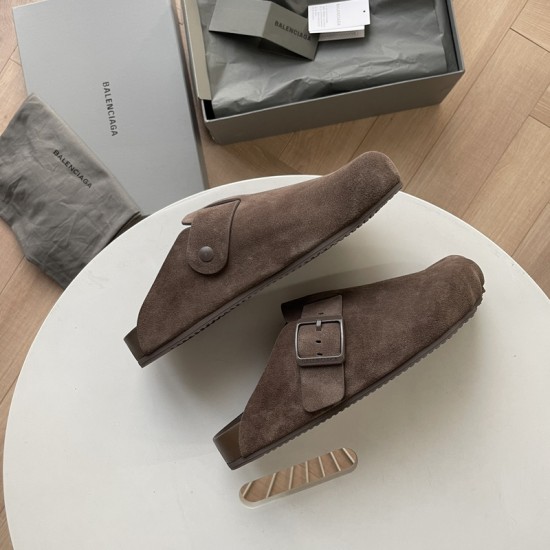 Ba1en*iaga Slippers BBS-015