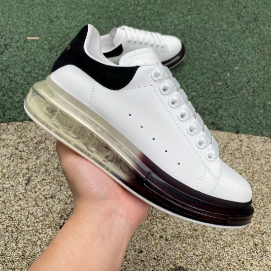 Mcqv*en sneakers - MC026