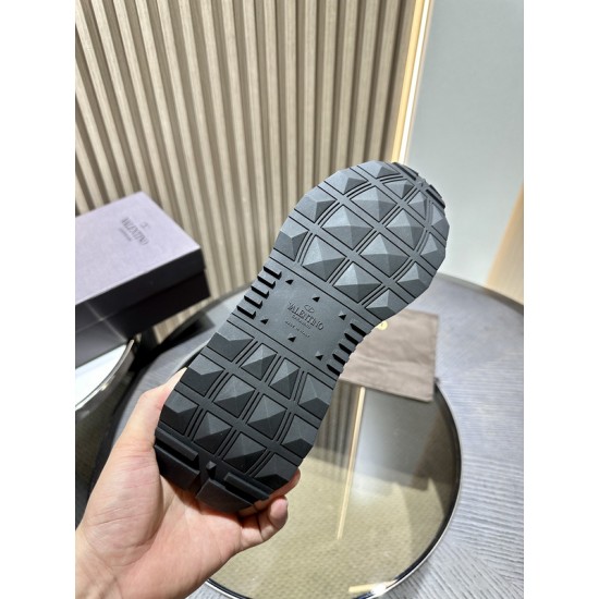 Va1e*ntin0 SNEAKERS