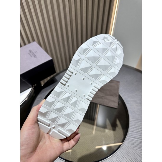 Va1e*ntin0 SNEAKERS