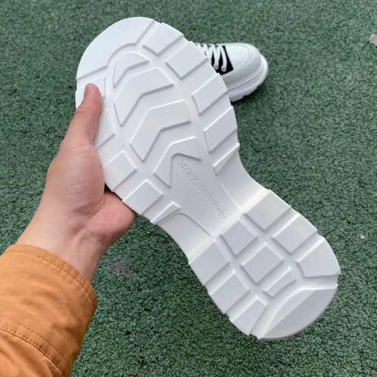 Mcqv*en sneakers - MC017