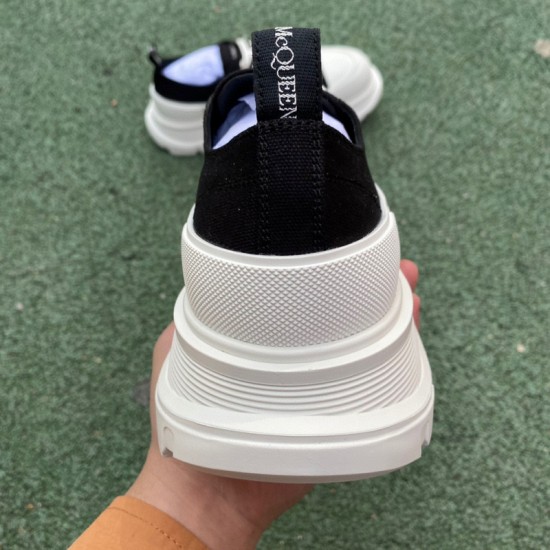 Mcqv*en sneakers - MC017