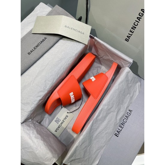Ba1en*iaga Slippers BBS-006