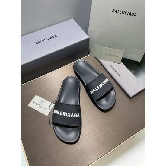 Ba1en*iaga Slippers BBS-004