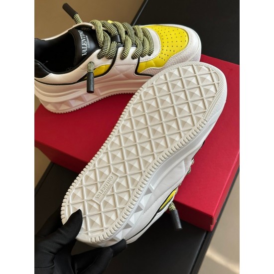 Va1e*ntin0 SNEAKERS