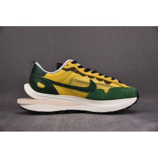 SACAI X NIKE VAPORWAFFLE “TOUR YELLOW” CV1363-700