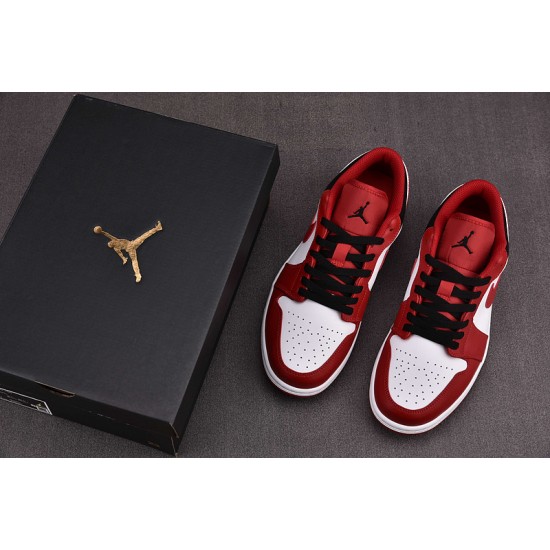 Jordan 1 Low Bulls Men