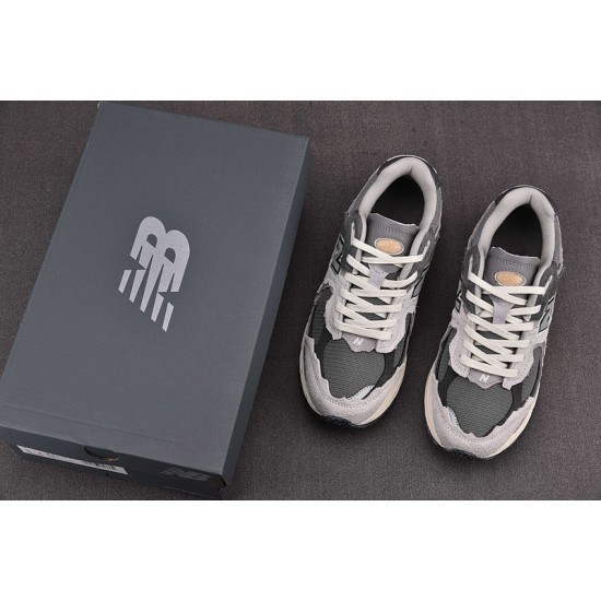 New Balance 2002R Protection Pack Rain Cloud Men